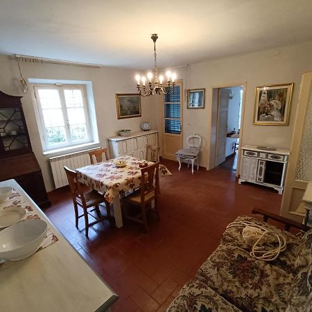 Cozy Apartment Near The City Walls Lucca Exteriör bild