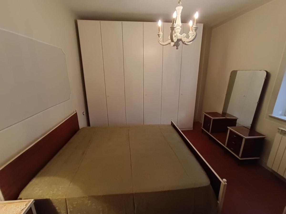 Cozy Apartment Near The City Walls Lucca Exteriör bild
